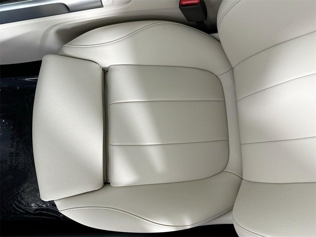 new 2025 Mercedes-Benz GLB 250 car, priced at $49,535