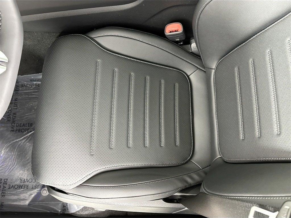 new 2025 Mercedes-Benz GLC 350e car, priced at $72,070