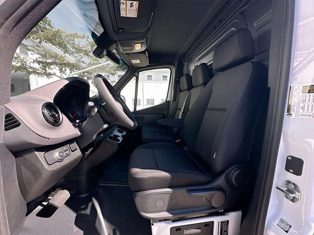 new 2025 Mercedes-Benz Sprinter 2500 car, priced at $56,778