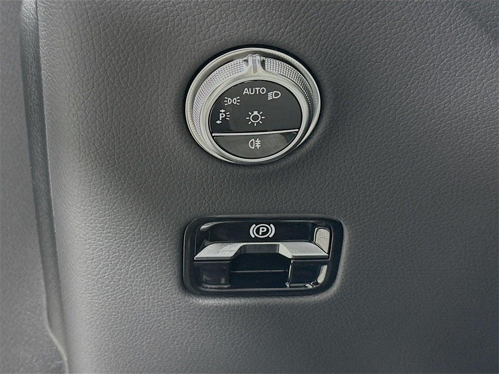 new 2026 Mercedes-Benz GLC 300 car, priced at $61,485