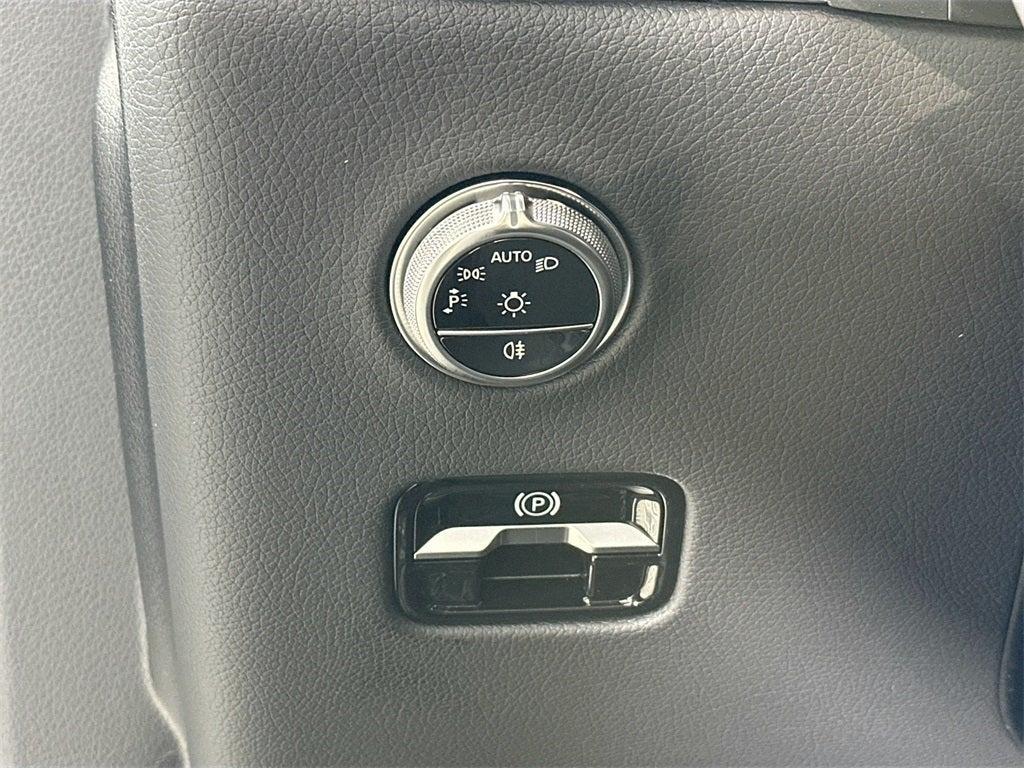 new 2025 Mercedes-Benz GLC 300 car, priced at $56,350