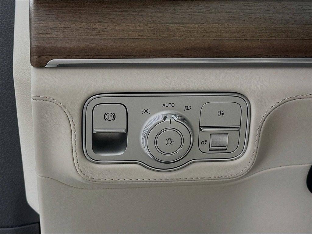 new 2026 Mercedes-Benz AMG GLE 53 car, priced at $102,150