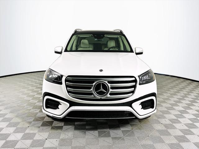 new 2025 Mercedes-Benz GLS 450 car, priced at $96,815