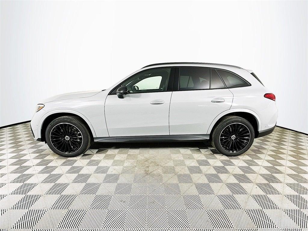 new 2025 Mercedes-Benz GLC 300 car, priced at $62,115