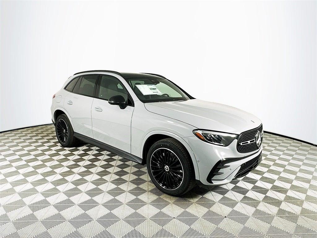 new 2025 Mercedes-Benz GLC 300 car, priced at $62,115