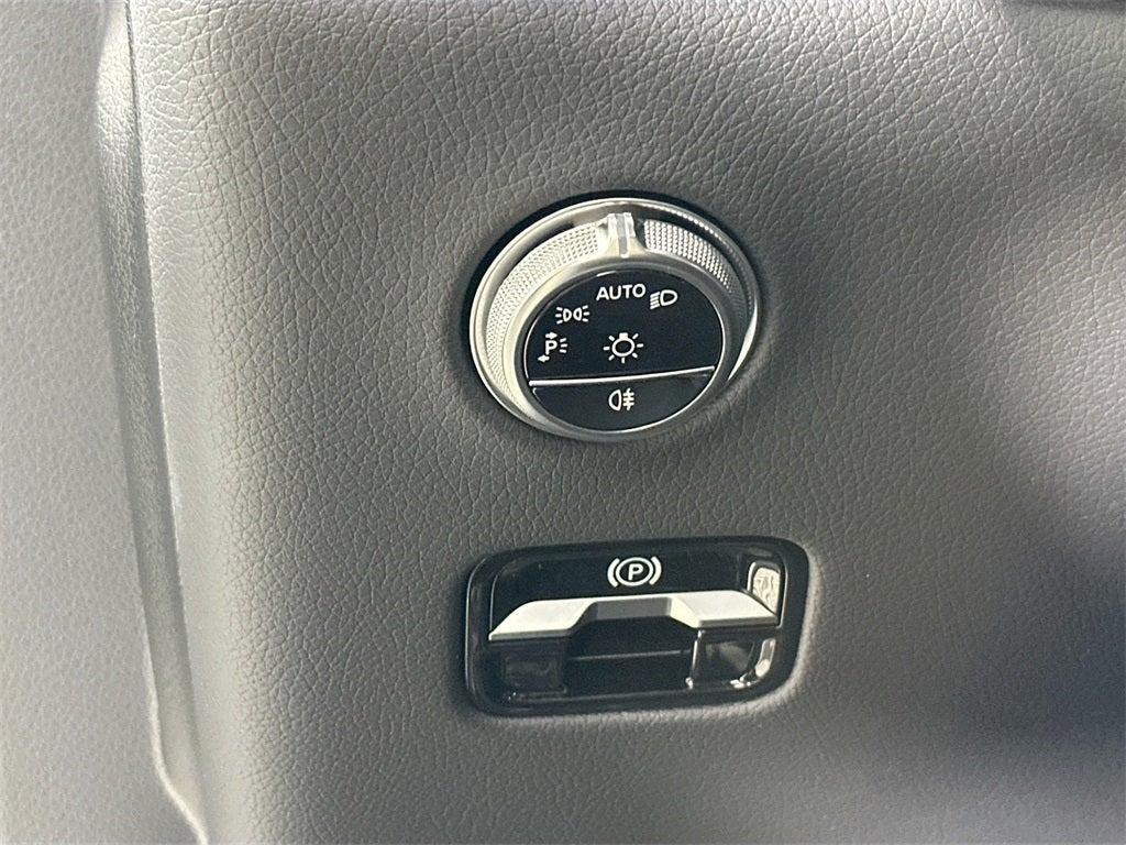 new 2025 Mercedes-Benz GLC 300 car, priced at $62,115