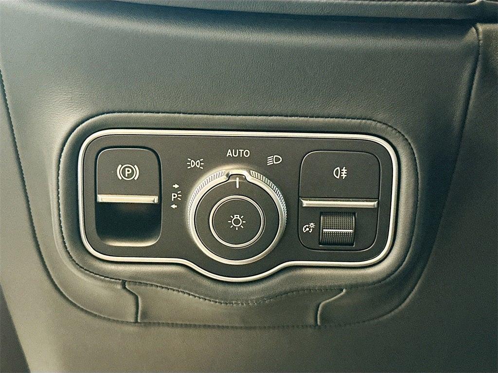 used 2025 Mercedes-Benz AMG G 63 car, priced at $229,999