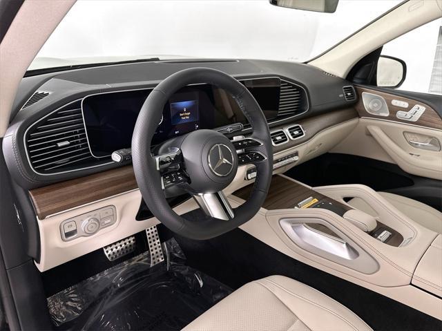 new 2025 Mercedes-Benz GLS 450 car, priced at $98,100