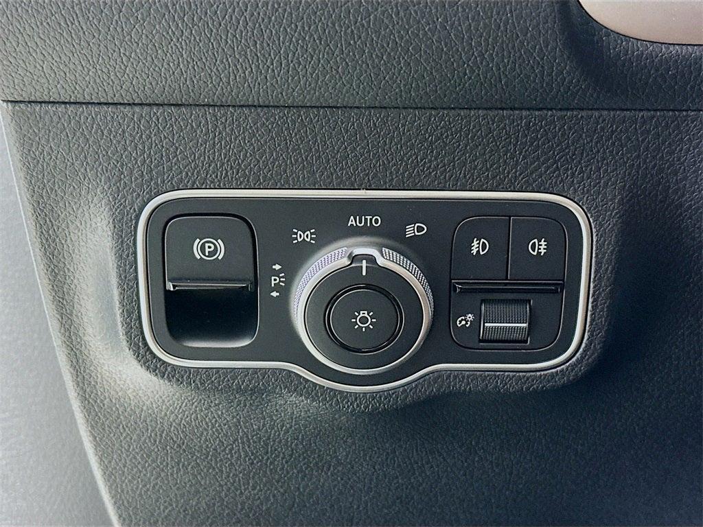 new 2026 Mercedes-Benz GLB 250 car, priced at $53,345