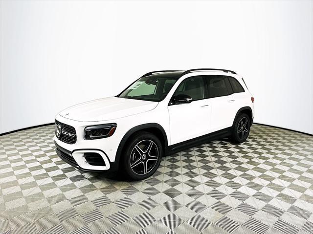 new 2025 Mercedes-Benz GLB 250 car, priced at $53,145