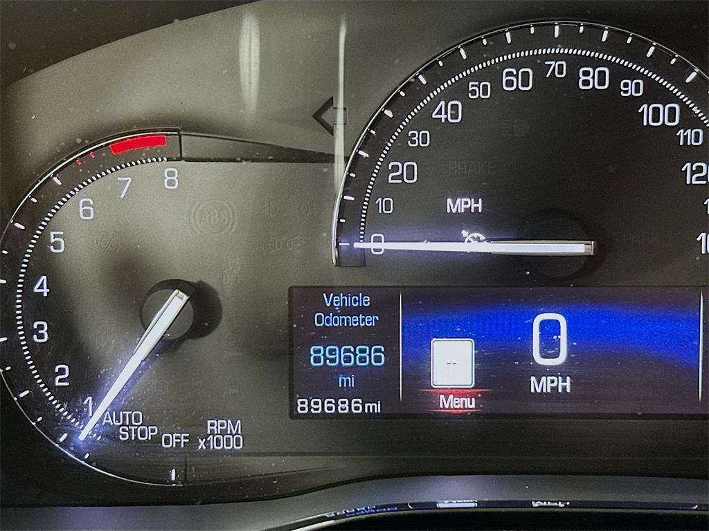 used 2017 Cadillac XT5 car, priced at $14,995