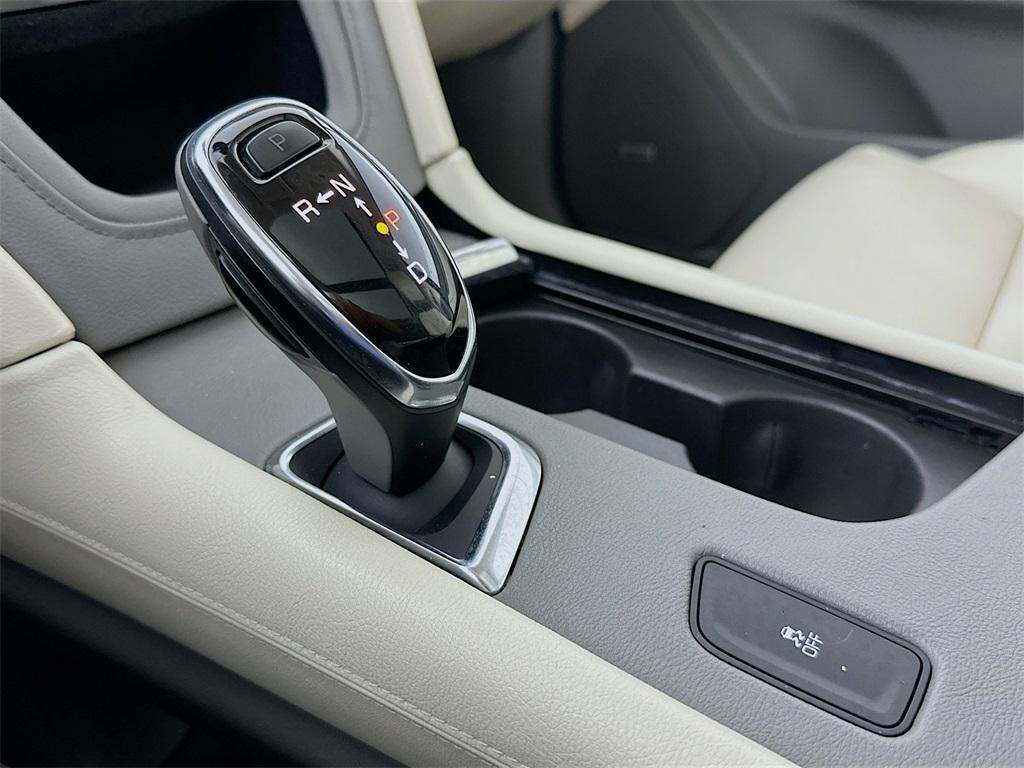 used 2017 Cadillac XT5 car, priced at $14,995