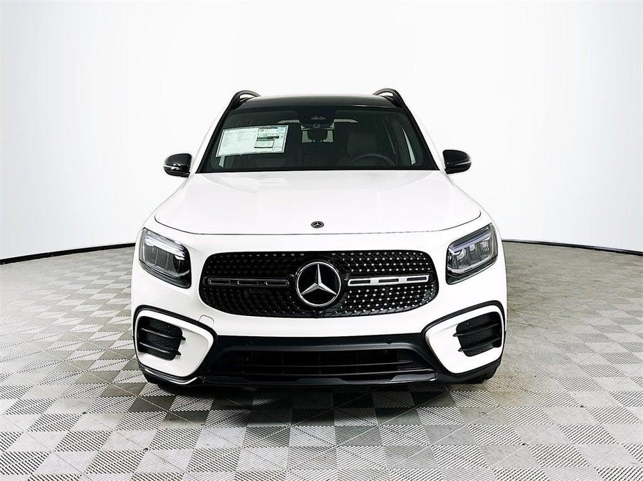 new 2024 Mercedes-Benz GLB 250 car, priced at $53,665