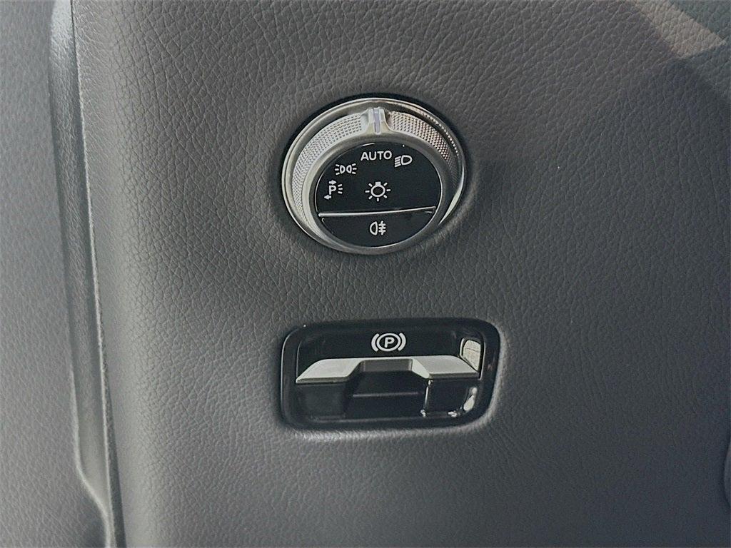 new 2026 Mercedes-Benz GLC 300 car, priced at $61,285