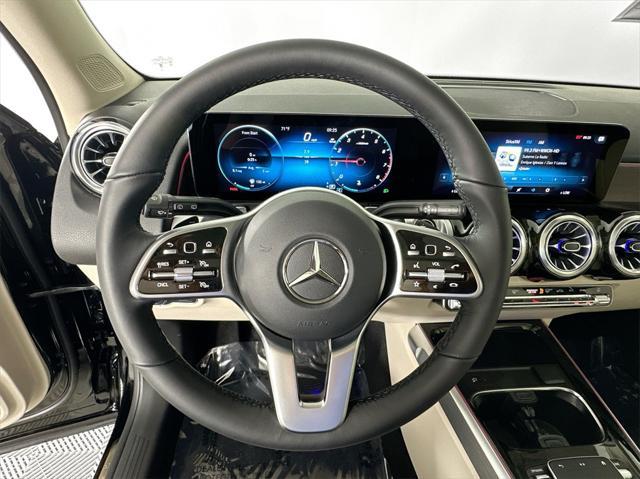new 2023 Mercedes-Benz GLB 250 car, priced at $50,225