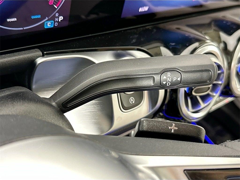 new 2025 Mercedes-Benz GLB 250 car, priced at $48,645