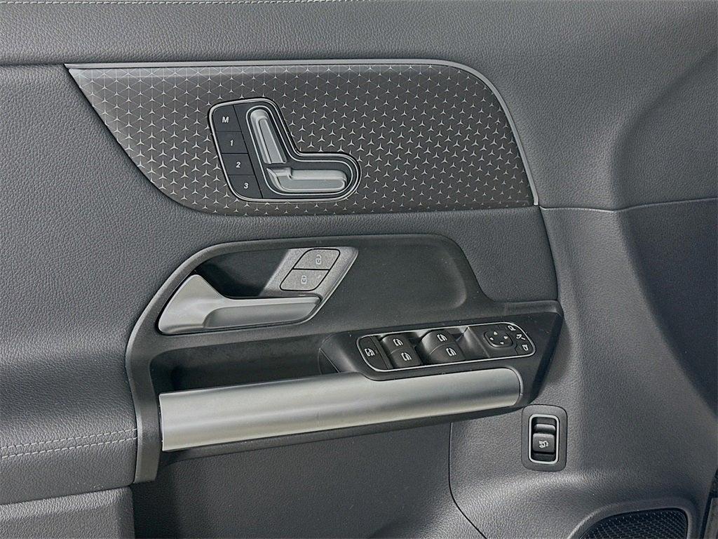 used 2025 Mercedes-Benz GLA 250 car, priced at $42,995