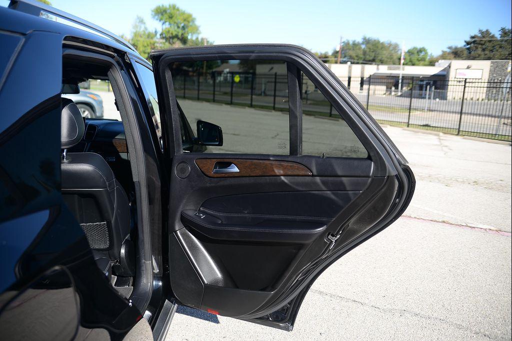 used 2018 Mercedes-Benz GLE 350 car, priced at $15,995