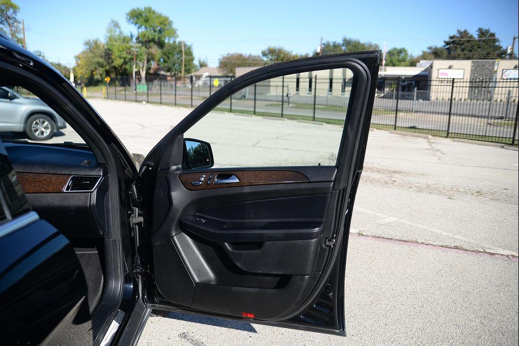 used 2018 Mercedes-Benz GLE 350 car, priced at $15,995