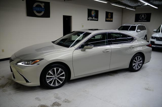 used 2019 Lexus ES 350 car, priced at $29,724