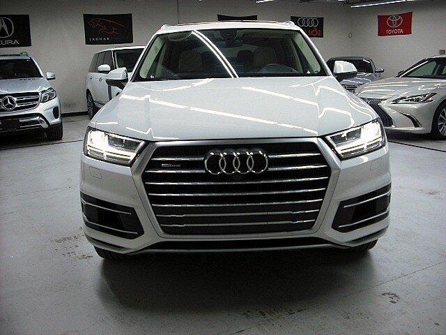 used 2017 Audi Q7 car, priced at $24,490