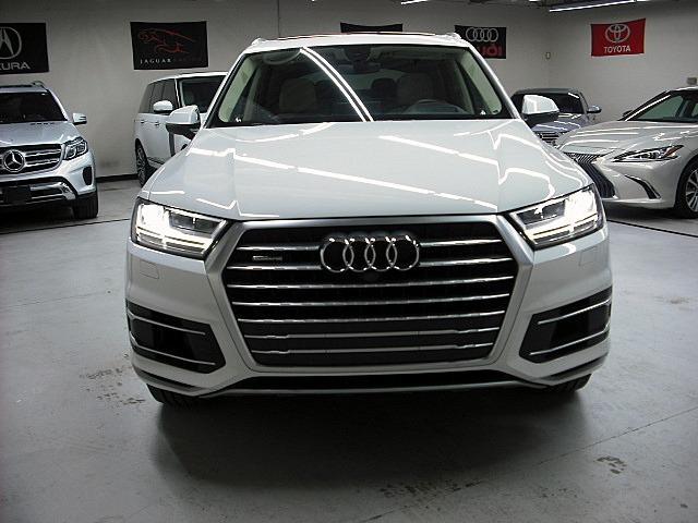 used 2017 Audi Q7 car, priced at $23,495