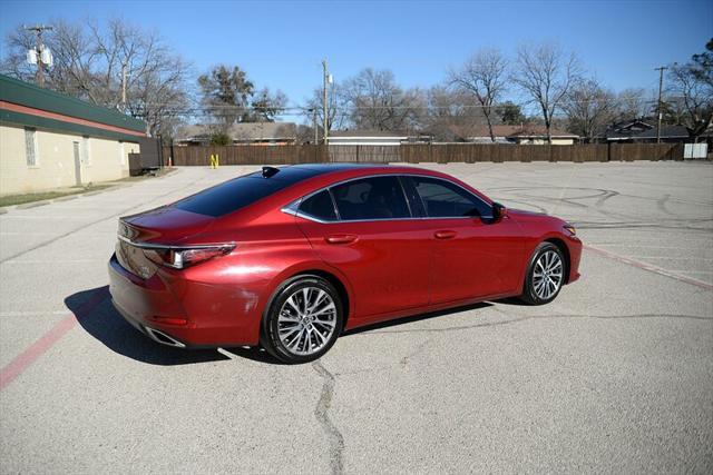 used 2019 Lexus ES 350 car, priced at $28,998