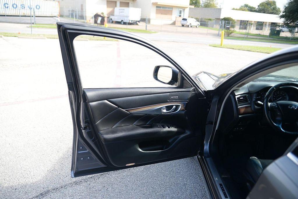 used 2015 INFINITI Q70L car, priced at $10,894