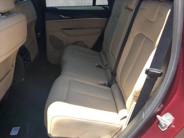 new 2025 Jeep Grand Cherokee car, priced at $49,734