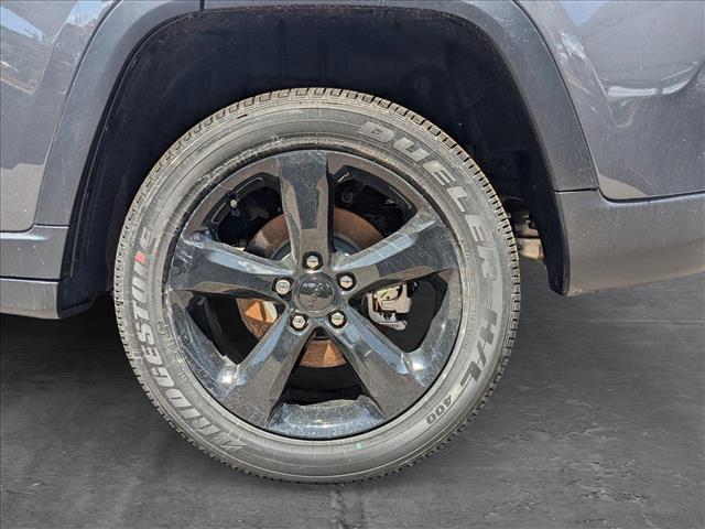 new 2025 Jeep Grand Cherokee car, priced at $46,799