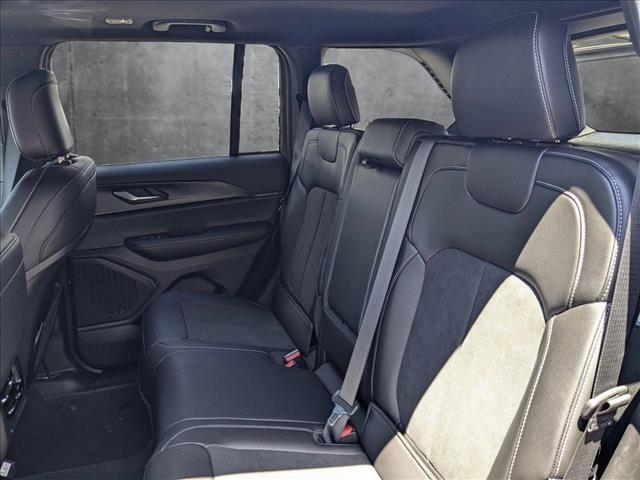 new 2025 Jeep Grand Cherokee car, priced at $46,799
