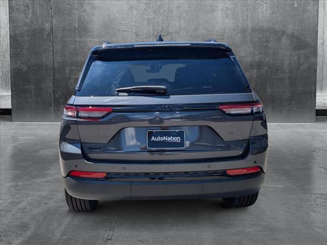 new 2025 Jeep Grand Cherokee car, priced at $46,799