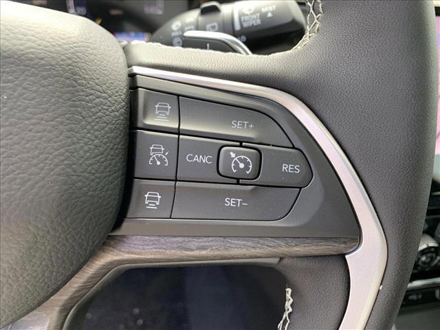 new 2025 Jeep Grand Cherokee car, priced at $50,549