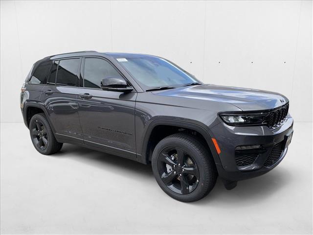 new 2025 Jeep Grand Cherokee car, priced at $50,549