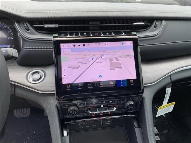 new 2025 Jeep Grand Cherokee car, priced at $53,595