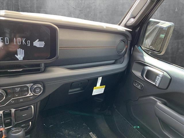 new 2025 Jeep Gladiator car, priced at $53,172