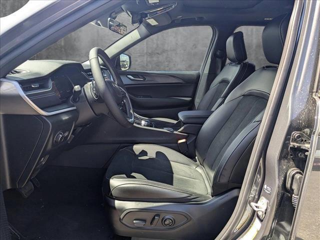 new 2025 Jeep Grand Cherokee car, priced at $46,799