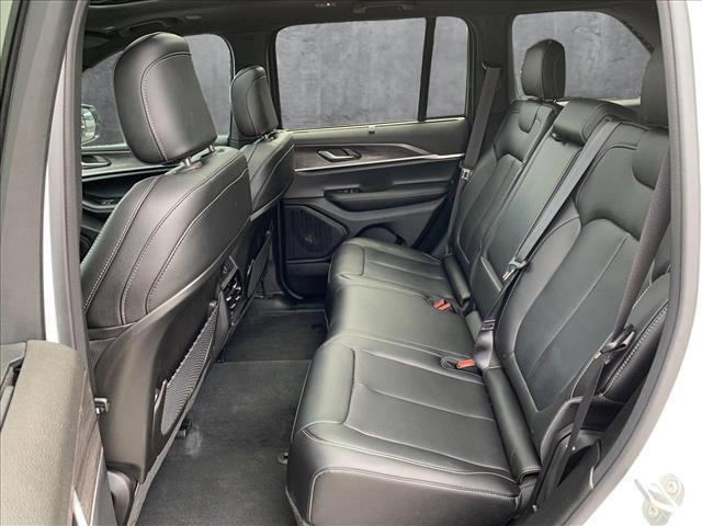 new 2025 Jeep Grand Cherokee car, priced at $52,689