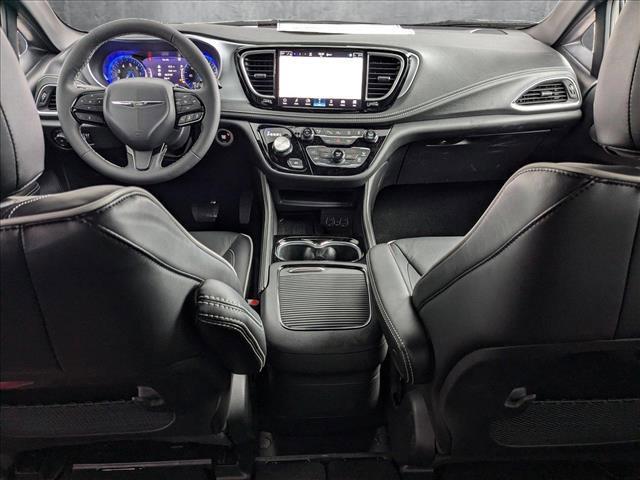 new 2025 Chrysler Pacifica car, priced at $52,896