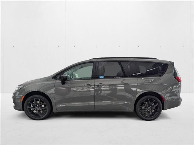 new 2025 Chrysler Pacifica car, priced at $49,396