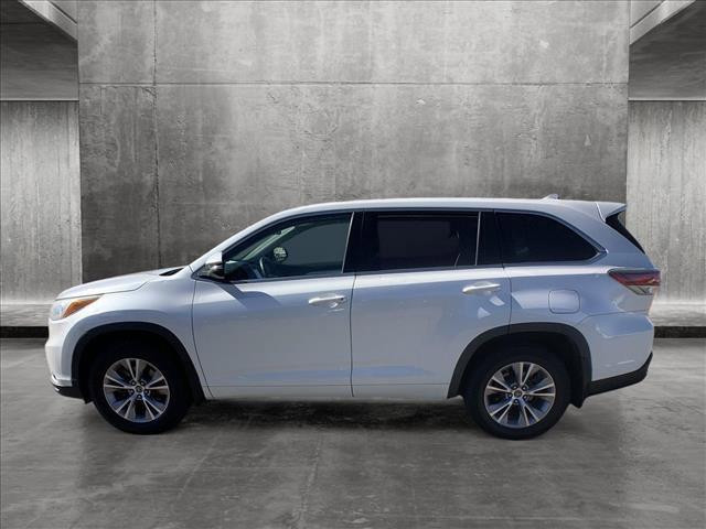 used 2016 Toyota Highlander car, priced at $19,163