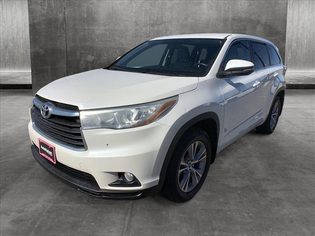 used 2016 Toyota Highlander car, priced at $19,163