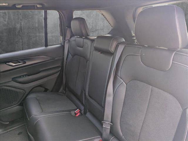 new 2025 Jeep Grand Cherokee car, priced at $45,860