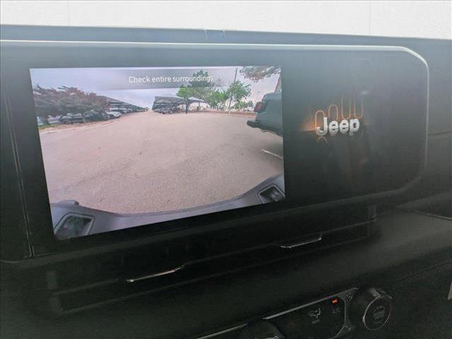 new 2025 Jeep Gladiator car, priced at $42,704