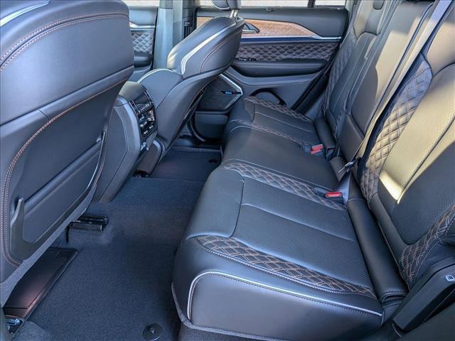 new 2025 Jeep Grand Cherokee car, priced at $67,109