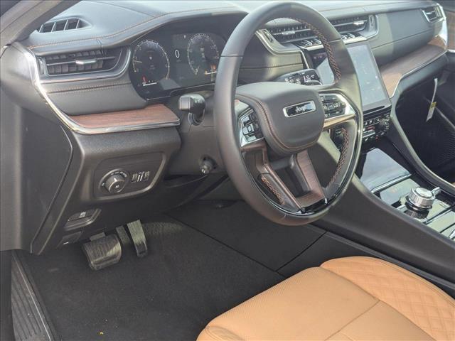 new 2025 Jeep Grand Cherokee car, priced at $57,890
