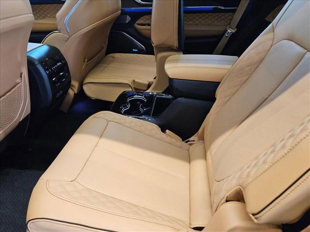 new 2025 Jeep Grand Cherokee L car, priced at $65,179