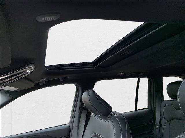 new 2025 Jeep Grand Cherokee car, priced at $40,505
