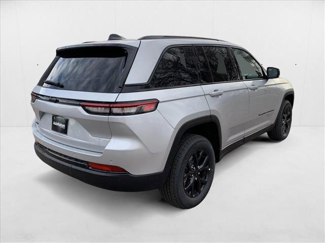 new 2025 Jeep Grand Cherokee car, priced at $40,505