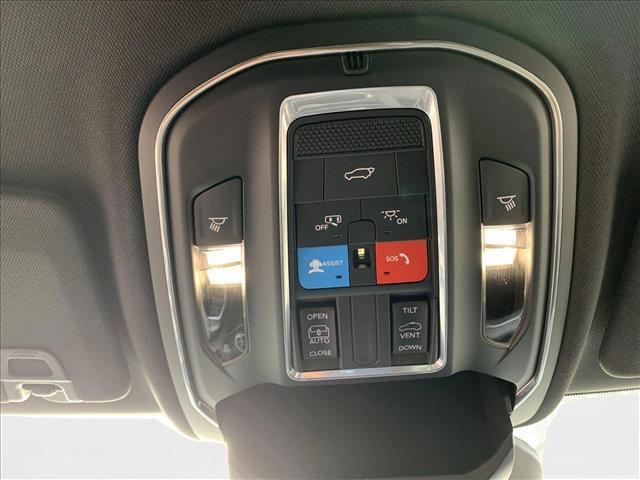 new 2025 Jeep Grand Cherokee car, priced at $40,505